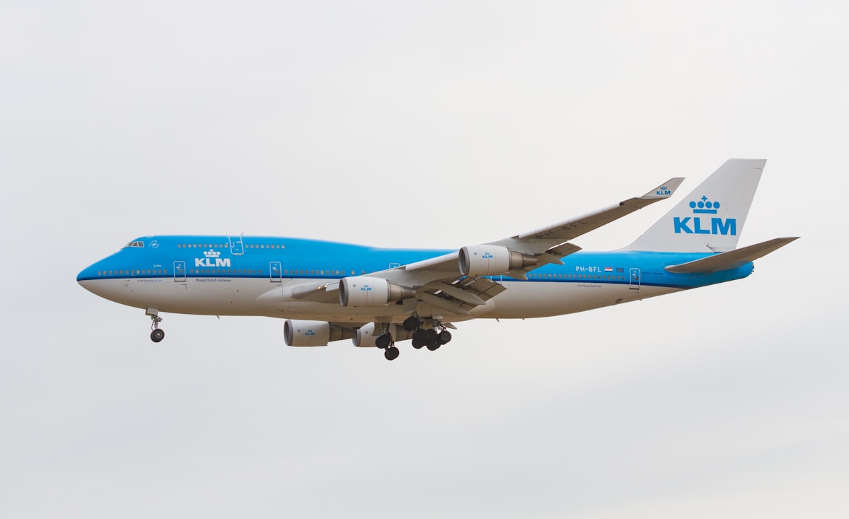 KLM vliegtuig in de lucht — Flying Blue Promo Rewards